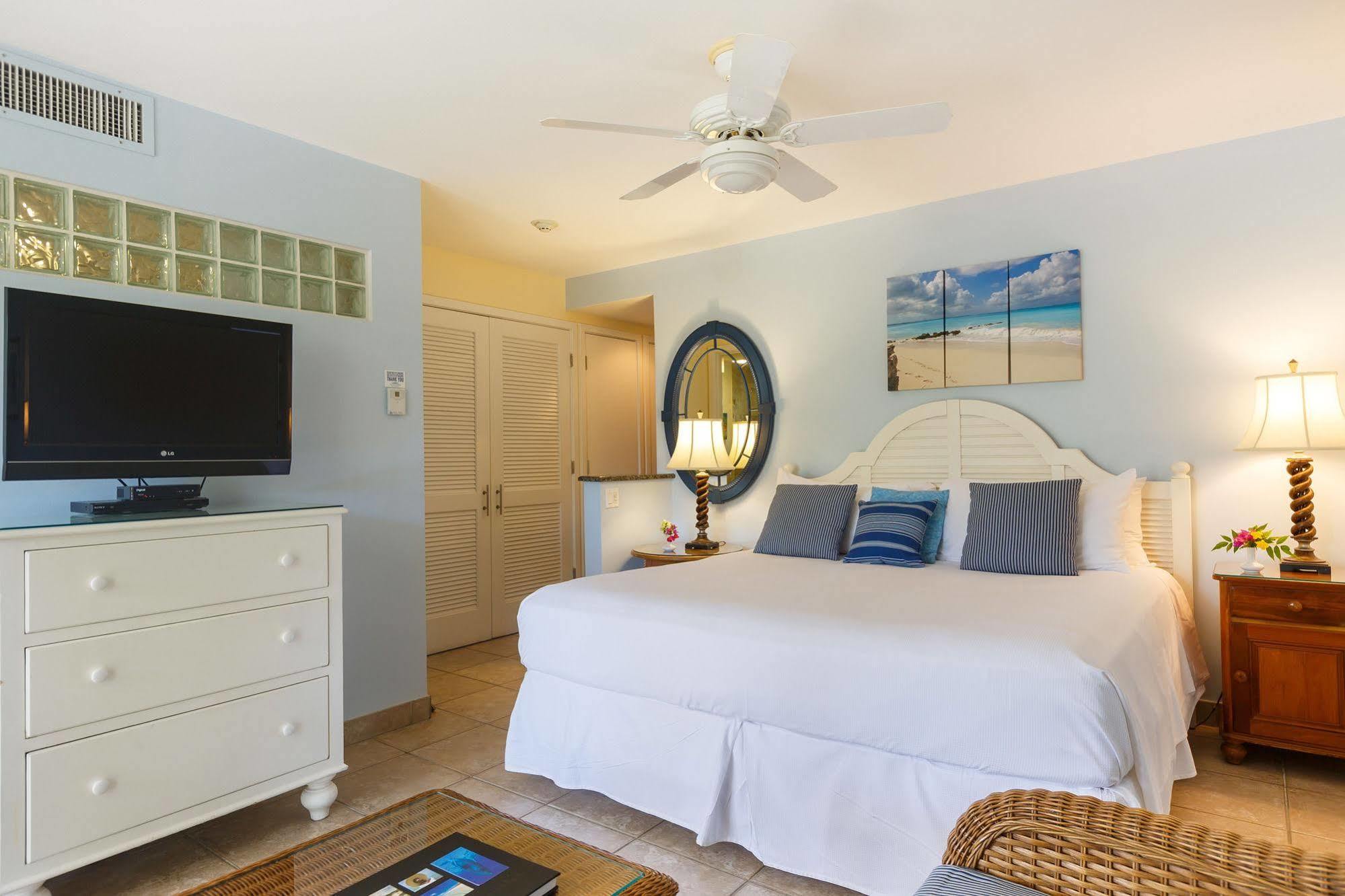Ocean Club West Resort グレイス・ベイ エクステリア 写真
